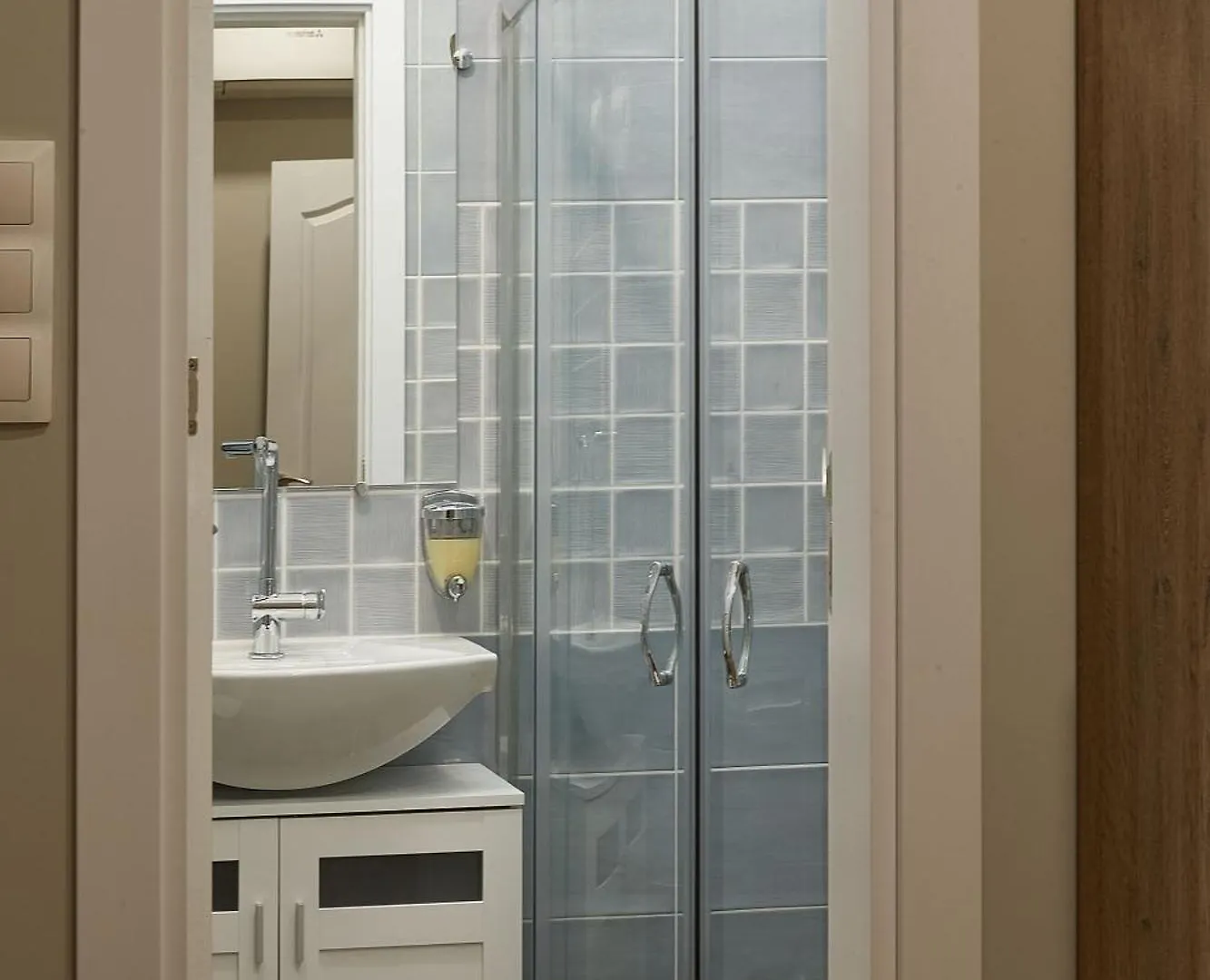 Lofty - 1 Bedroom Apartment In The Heart Of Sofia