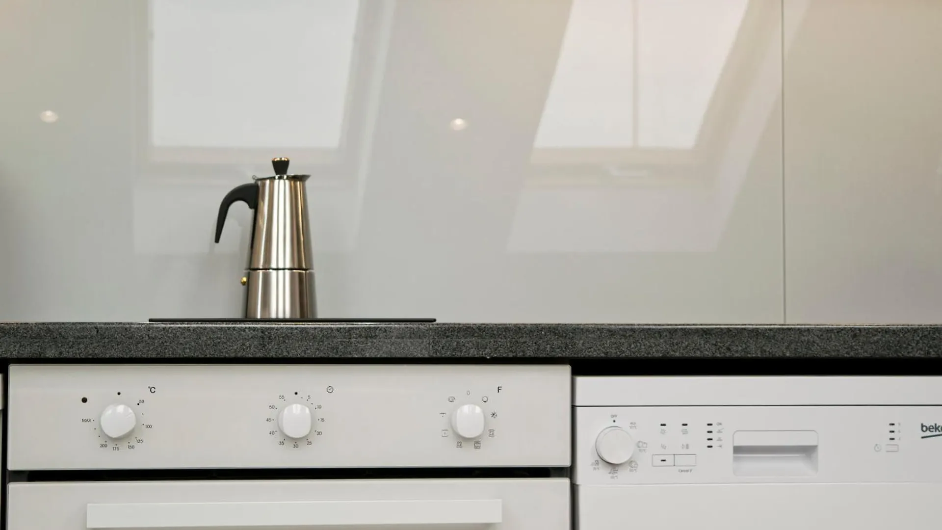 Lofty - 1 Bedroom Apartment In The Heart Of Sofia 0*,  Bulgarije